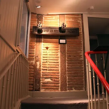 Des Arts Hotel