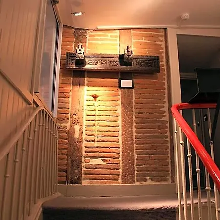 Des Arts Hotel 3*