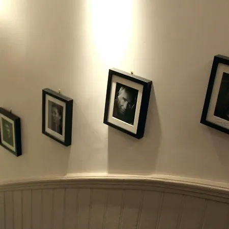 Des Arts Szálloda