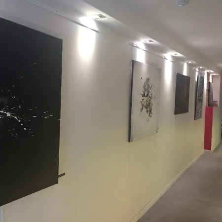 Szálloda Des Arts 3*